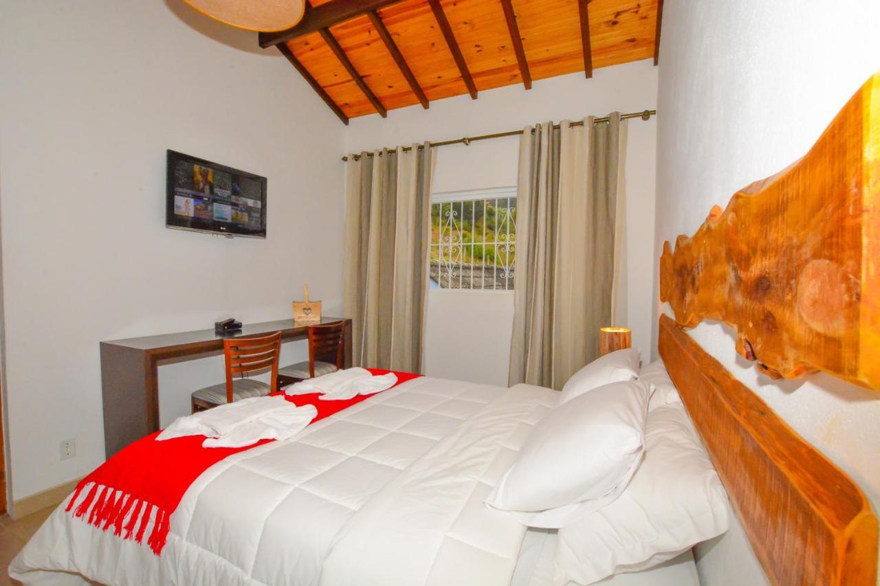 Maison Bleue Suites Monteverde Extérieur photo